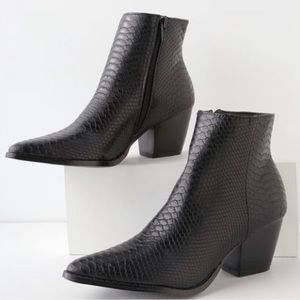 Lulus x Matisse ankle booties